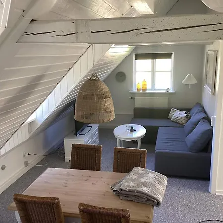 Semesterbostad 5 Star In *
